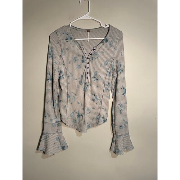 Free People Layer Me Long Sleeve Henley in Vintage Floral Size Large - Picture 2 of 11